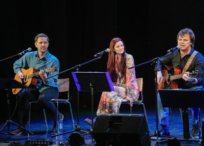 В Ласнамяэ Международный женский день отметили душевным концертом